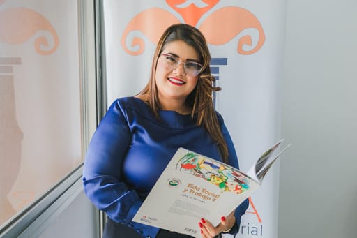 Presentaron libro sobre Educación Emocional de los hijos y alumnos