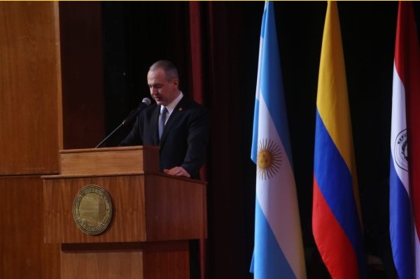 Exitoso II Congreso de Derecho Societario y Empresarial en el BCP
    
    <div class=