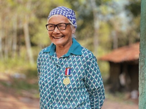 Maestros ceramistas son reconocidos como Tesoros Vivos de la Nación
    
    <div class=