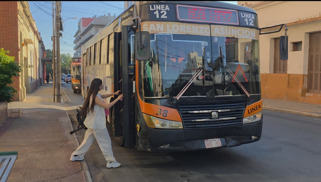Usuarios de transporte público ahorran con el sistema de transbordo 
    
    <div class=