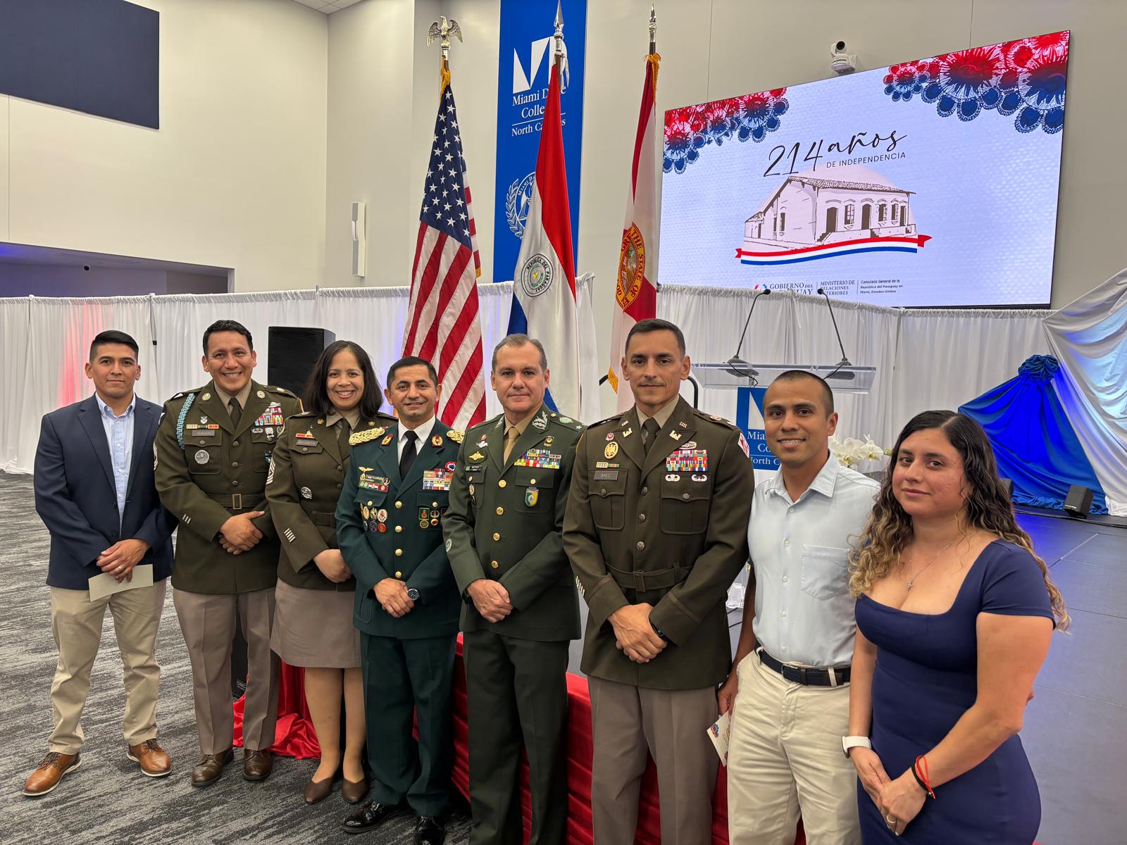 Celebran fiestas patrias en consulado paraguayo de Miami  
    
    <div class=