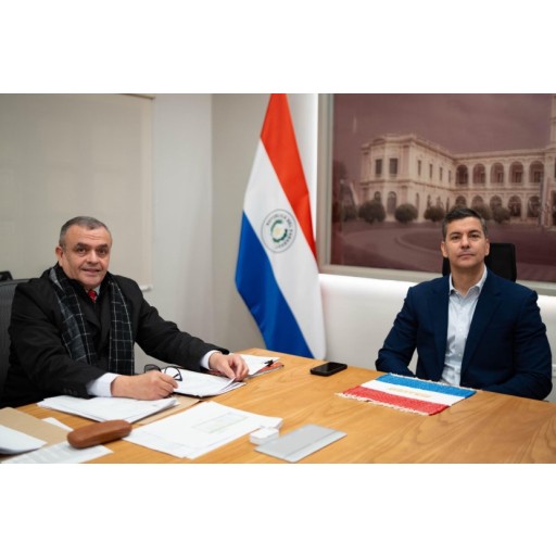 Carlos Liseras asumió como nuevo senador nacional en reemplazo de Hernán Rivas
    
    <div class=