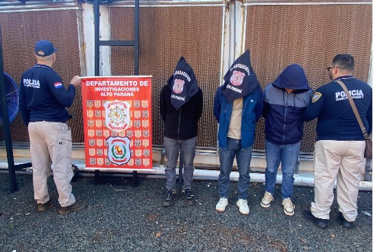 Caen ciudadanos orientales en operativo contra la trata de personas en Santa Rita
    
    <div class=