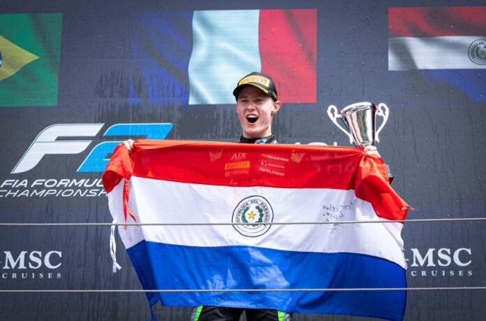 Joshua Duerksen, nuevo piloto de Invicta Racing
    
    <div class=