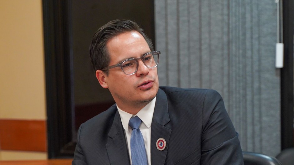 Destituyen a Federico Mora como Viceministro de Educación Superior del MEC
    
    <div class=