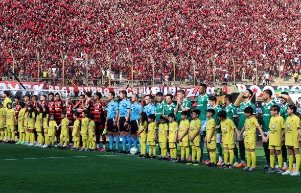 Flamengo venció 1-0 a Palmeiras en Perú y se consagró campeón de la Copa Libertadores 
    
    <div class=