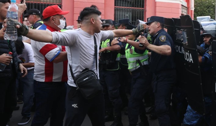 Represión policial en protesta de la Generación Z: Denuncian criminalización
    
    <div class=