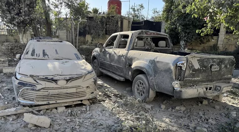 Netanyahu, con EEUU buscamos países para desplazados de Gaza
    
    <div class=