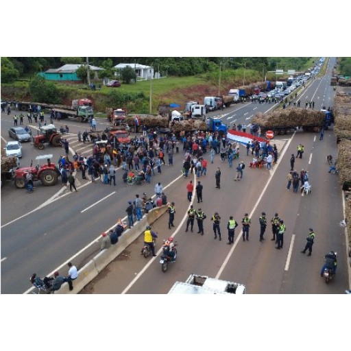 Cañicultores denuncian bloqueos y uso de balines de goma en Troche
    
    <div class=