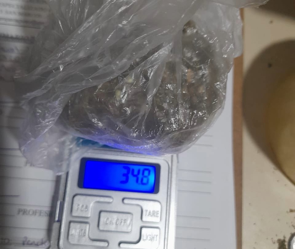 Hallazgo de paquete arrojado desde el exterior en la Penitenciaría Nacional “Tacumbú”
    
    <div class=