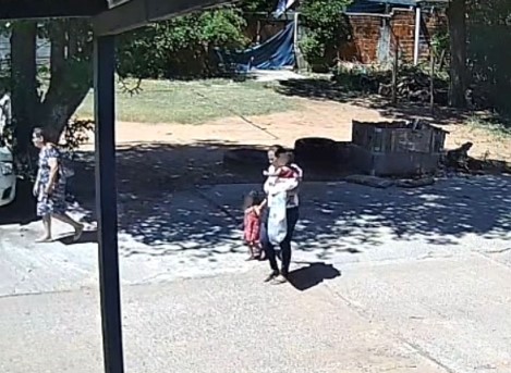 Imputan a mujer que intentó llevarse a tres menores de edad en Mariano Roque Alonso
    
    <div class=