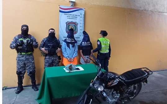 Mujeres aprehendidas por tenencia de marihuana
    
    <div class=