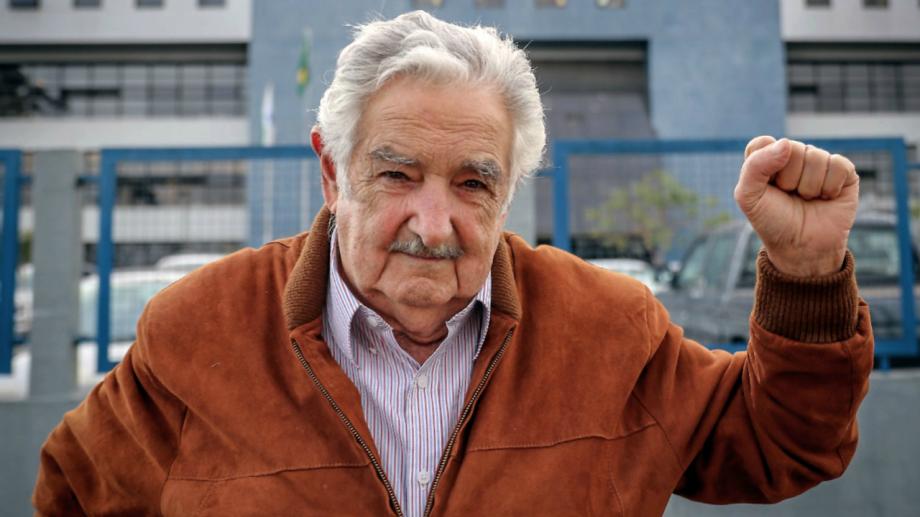 El exmandatario uruguayo murió tras una larga lucha contra un cáncer
    
    <div class=