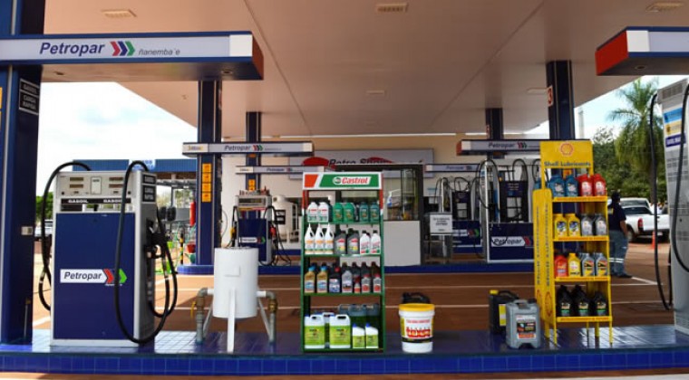 Reducción de precios en combustibles de Petropar genera alivio
    
    <div class=