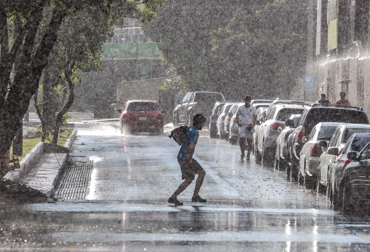 Sábado con lluvias y descenso de la temperatura para todo el país
    
    <div class=