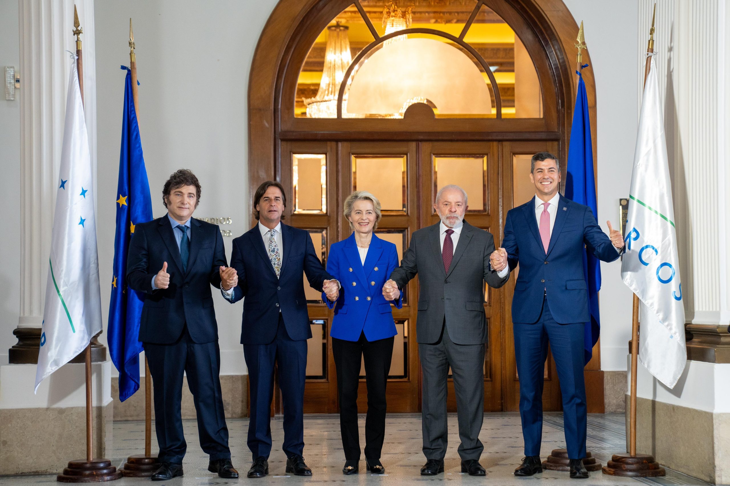 Acuerdo Mercosur-UE es aprobado y firma será en Asunción el 17 de enero
    
    <div class=