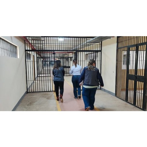 Dalia López ingresa al penal de Emboscada para cumplir prisión preventiva